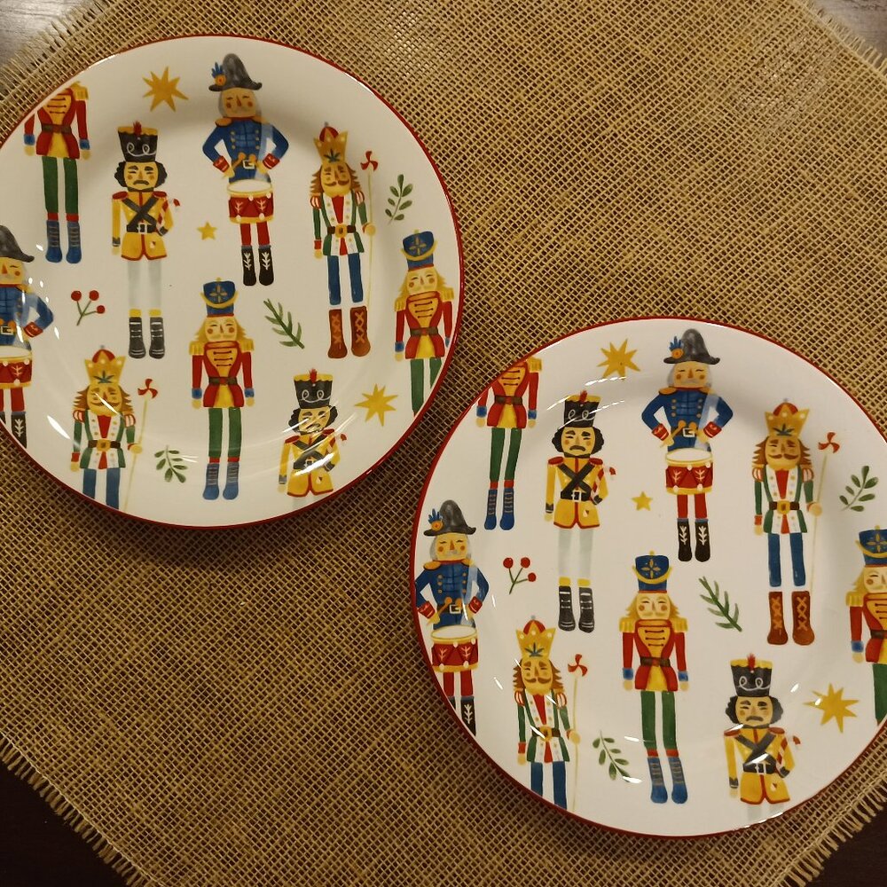 Sleigh Bell Bistro Dessert Plates (set of 2)